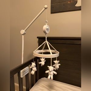 PBK crib lamb mobile